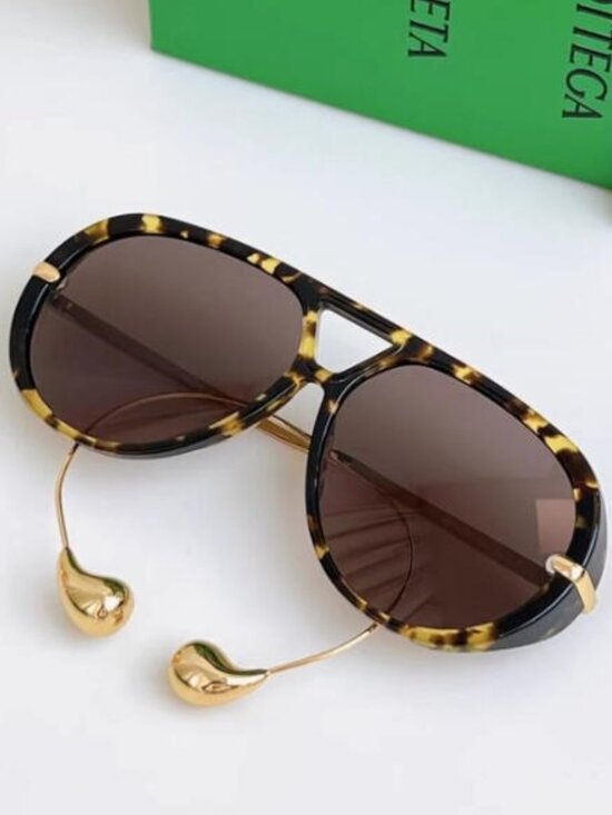 Bottega Veneta Tortoiseshell Frame Sunglasses - With Original Case main image 7